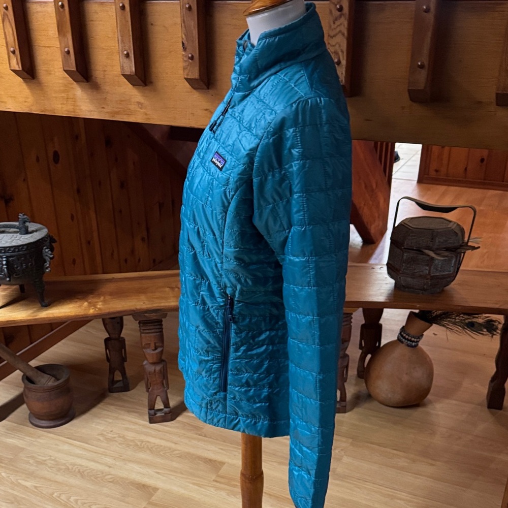 Patagonia size Small S Women's Teal Puffer Jacket - Picture 6 of 11